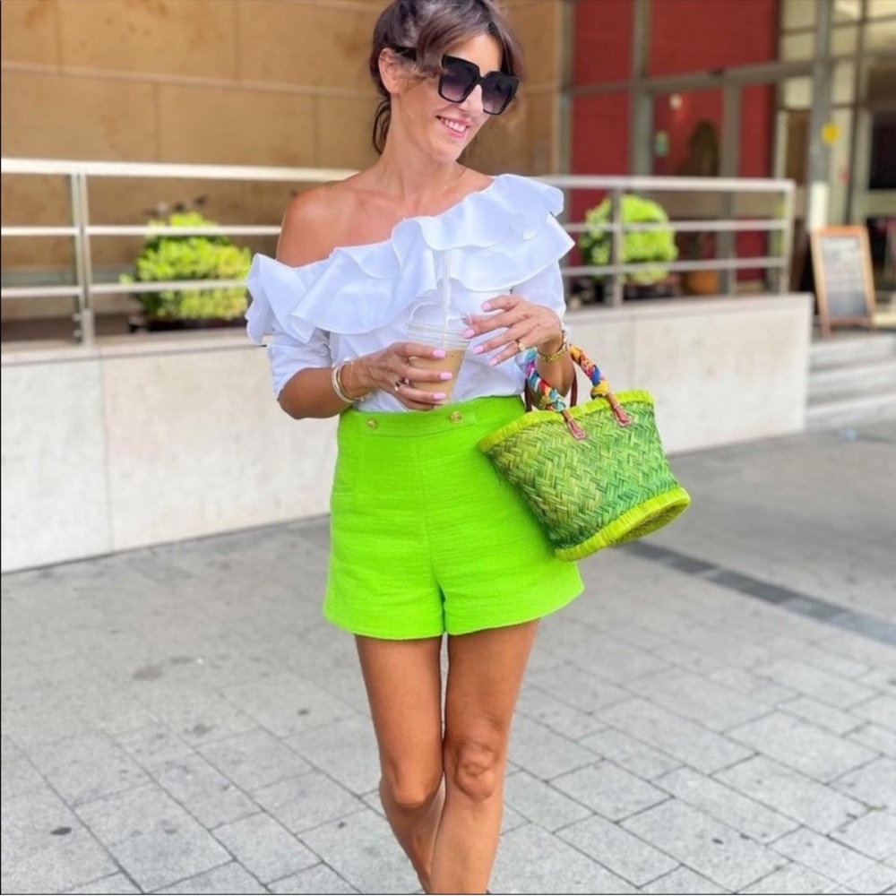 Zara Lime Sailor Shorts - Picture 3 of 11